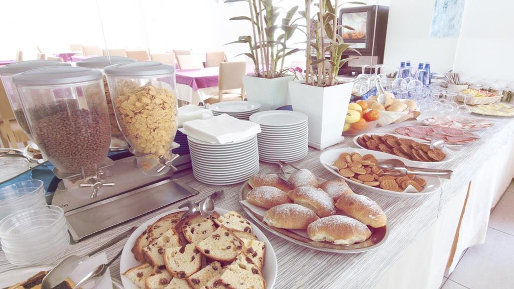 Hotel Aria Di Mare - Bed & Brunch In Centro A ริชโชเน ภายนอก รูปภาพ